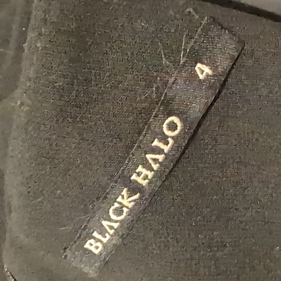 Black halo pencil dress - Picture 7 of 9